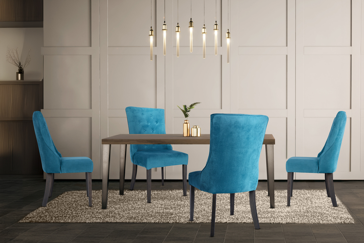 Niebieskie krzesło glamour ;pikowane kubełkowe z wysokim oparciem na czarnych nogach widok z salonu